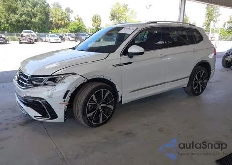 2024 Volkswagen Tiguan 2.0T Sel R-Line из США, поврежденный, VIN 3VV4B7AX6RM048808